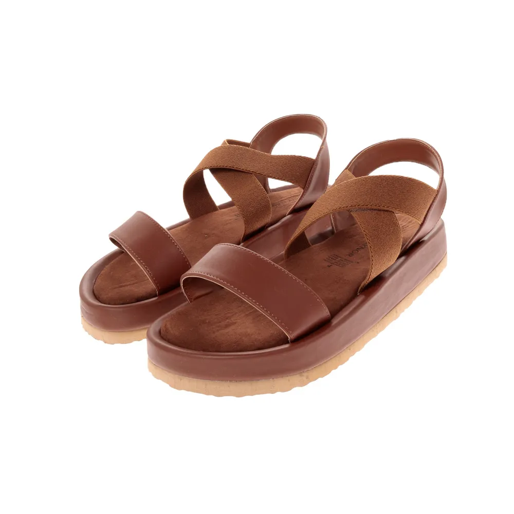 Sandalias Ariana color camel con plataforma corrida