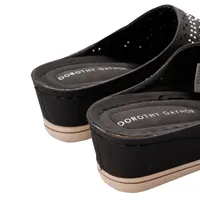 Sandalias Danna color negro con perforado y pedrería