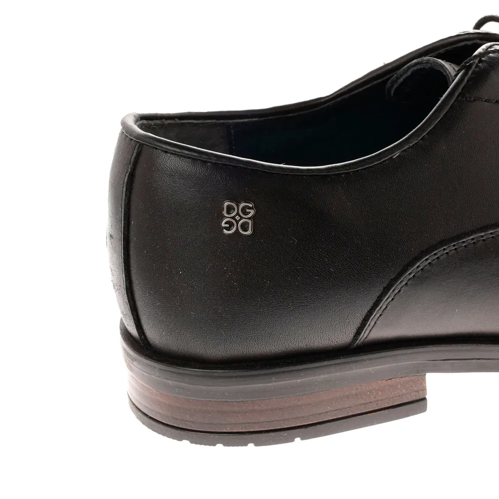 Zapatos Axel color negro de piel con detalle costuras