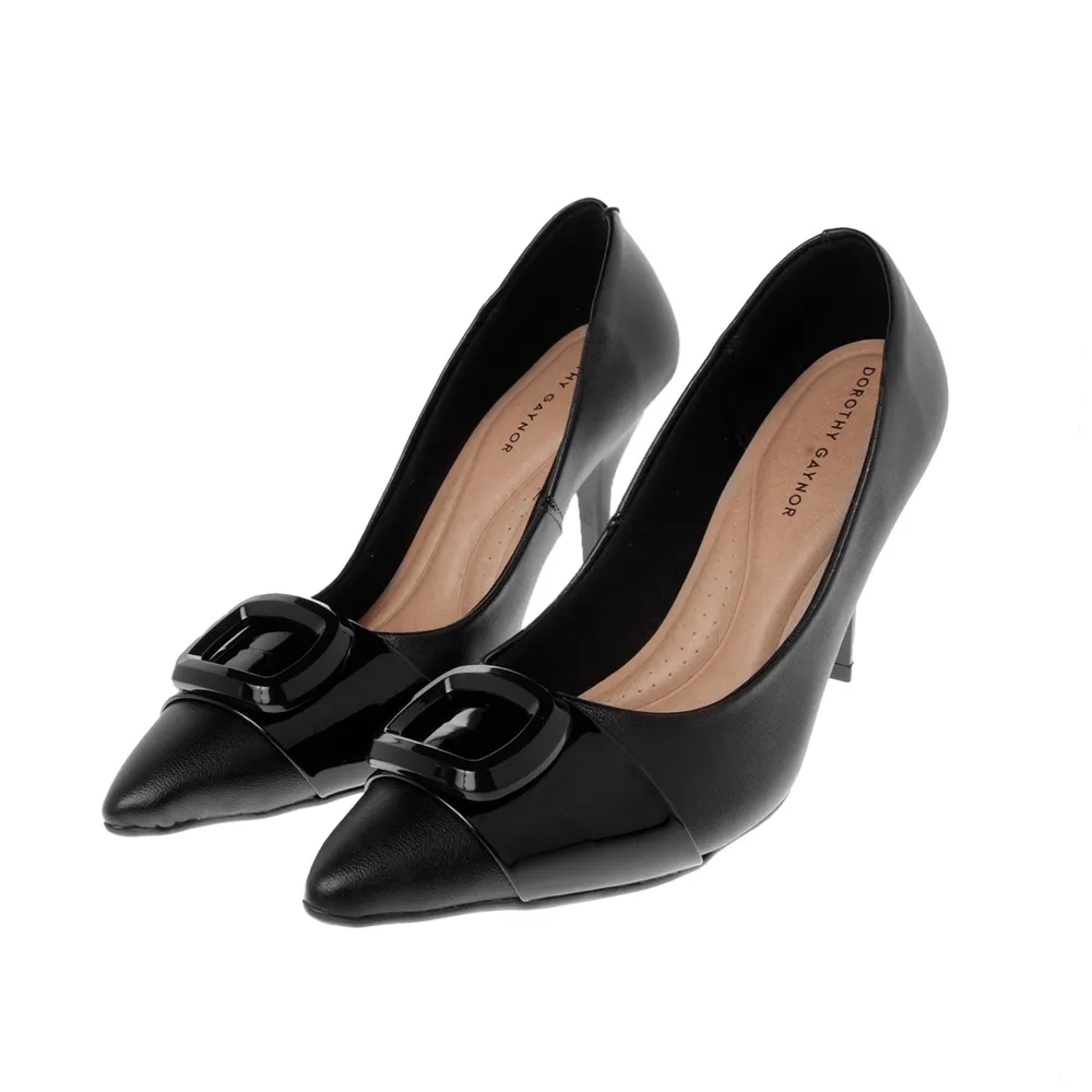 Zapatillas Ángela color negro con detalle de hebilla en punta