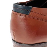 Zapatos Axel color camel con textura de degradado en punta