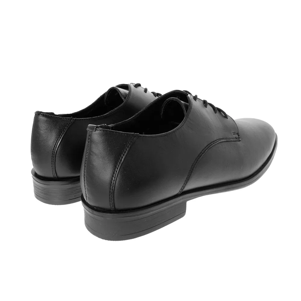 Zapatos Richard color negro lisos de piel