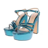 Sandalias Dorothy azul metalizado con doble plataforma