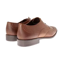 Zapatos Richard color cognac de piel con patron perforado