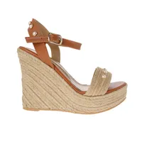 Sandalias Angelina color camel con detalle de perlas