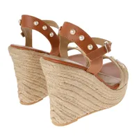 Sandalias Angelina color camel con detalle de perlas