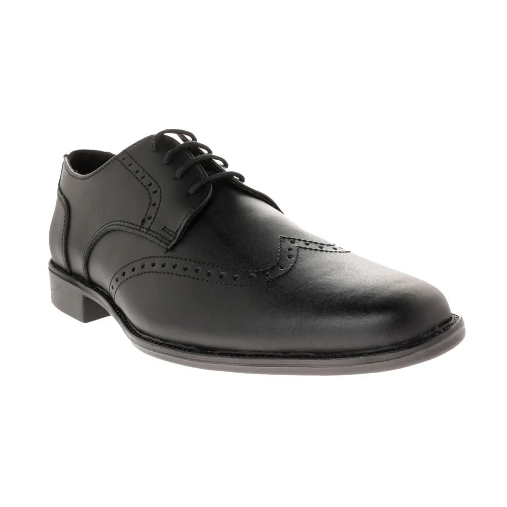 Zapatos Osmar color negro con detalle de costura y perforado
