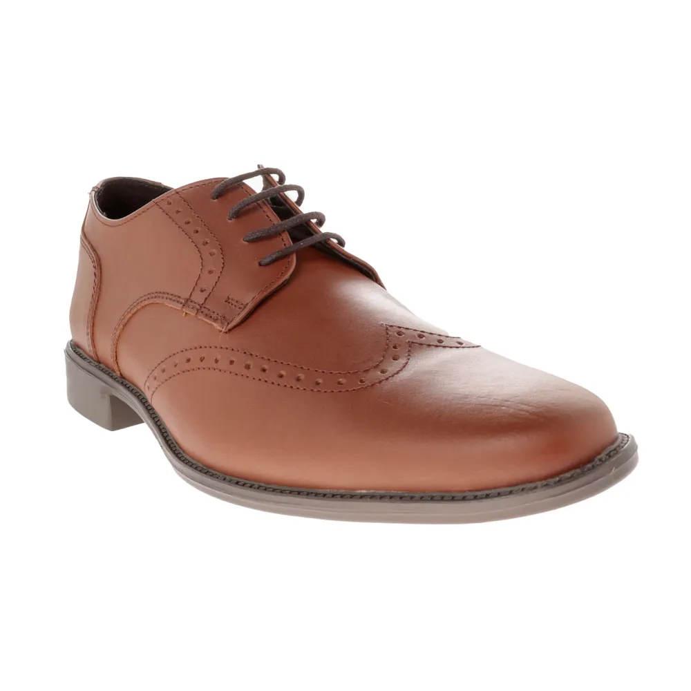 Zapatos Osmar color cognac con detalle de costura y perforado