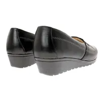 Mocasín Susana confort color negro con tacón bajo y elástico