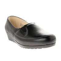 Mocasín Susana confort color negro con tacón bajo y elástico