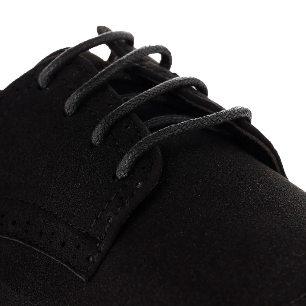 Zapato Paulo color negro con agujetas y detalle perforado