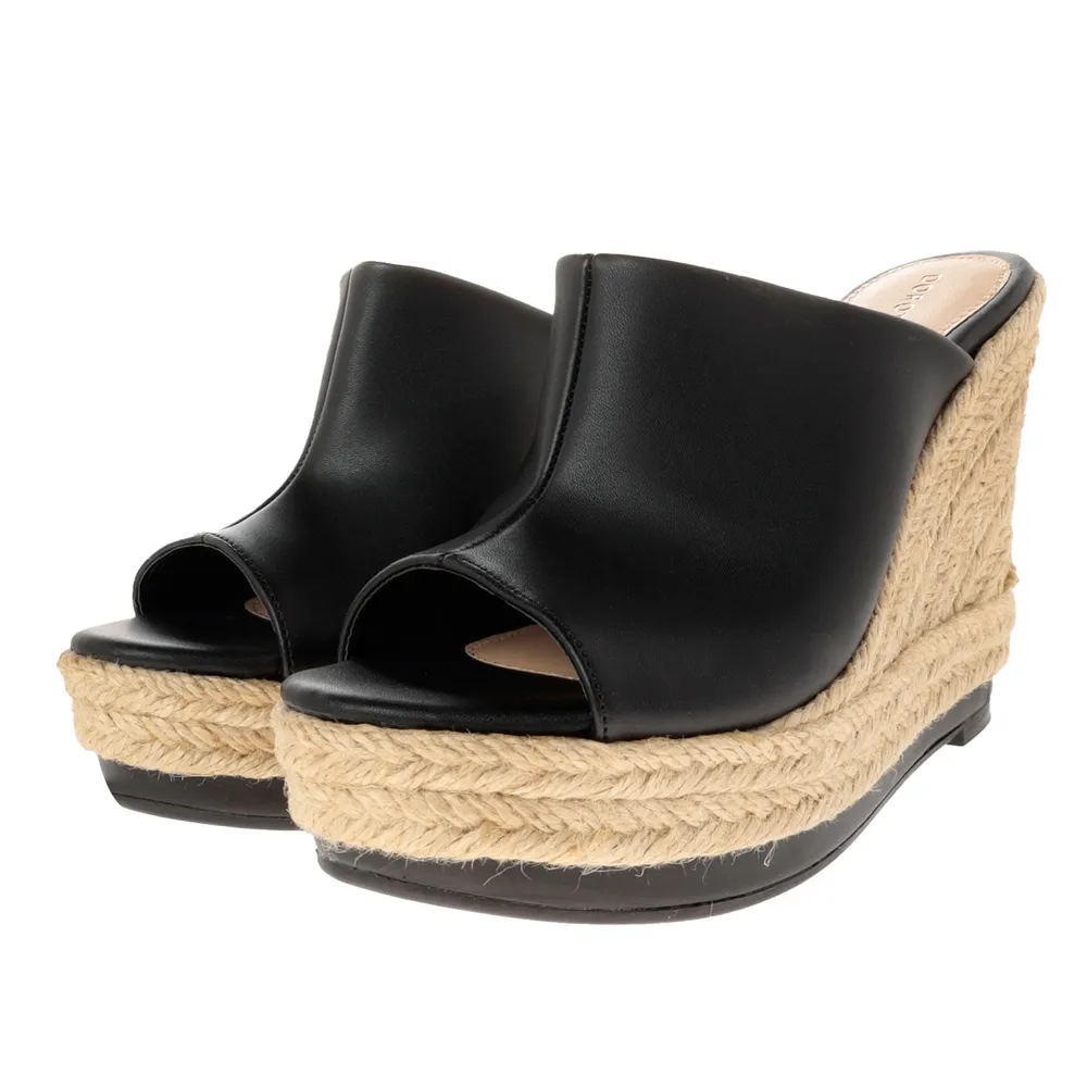 Sandalias Mariel color negro cuña elevada