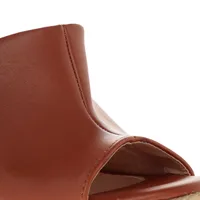 Sandalias Mariel color camel cuña elevada