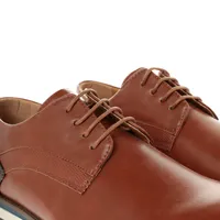 Zapatos Paulo color café con detalle de y agujetas