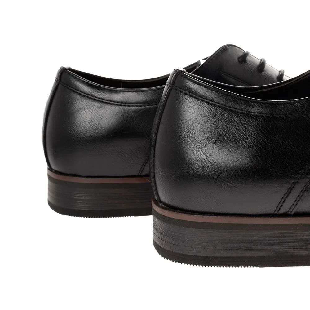 Zapatos Paulo color negro con costura en la punta