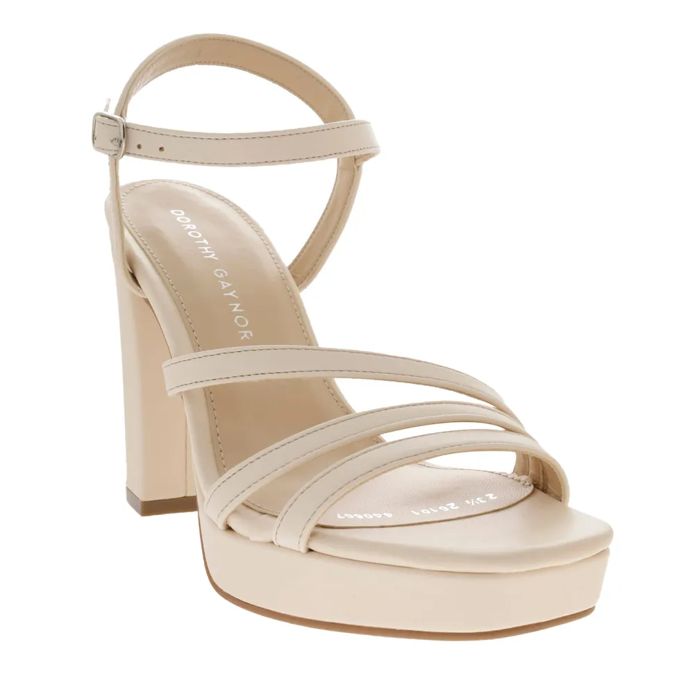 Sandalias Lesly color blanco con triple cinta