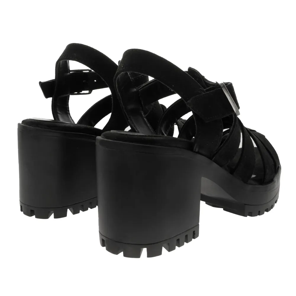 Sandalias Juana color negro con triple cinta