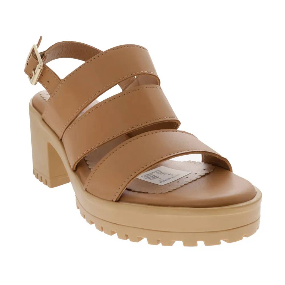 Sandalias Juana color camel con triple cinta