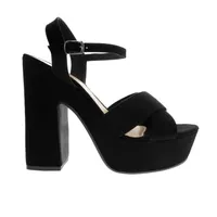 Sandalias Mariel color negro con plataforma