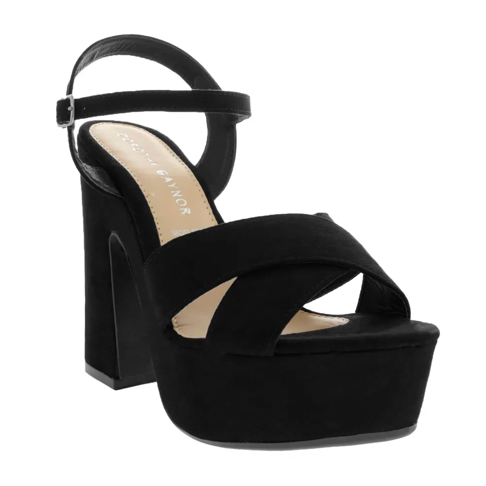 Sandalias Mariel color negro con plataforma