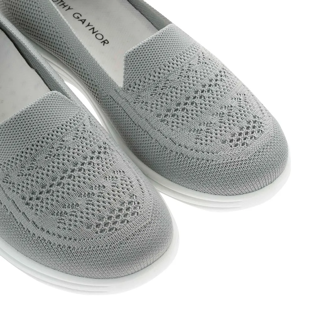 Tenis color gris confort slip on