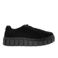 Tenis Andrea color negro con suela corrida