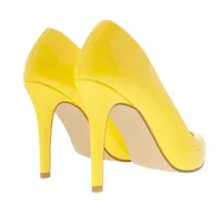 Zapatillas Liliana color amarillo charol