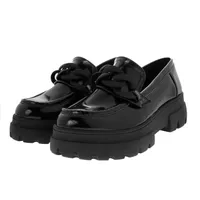 Mocasín Xime color negro con cadena negra