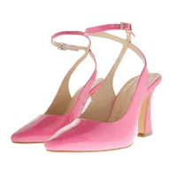 Zapatillas Paulina color fucsia charol