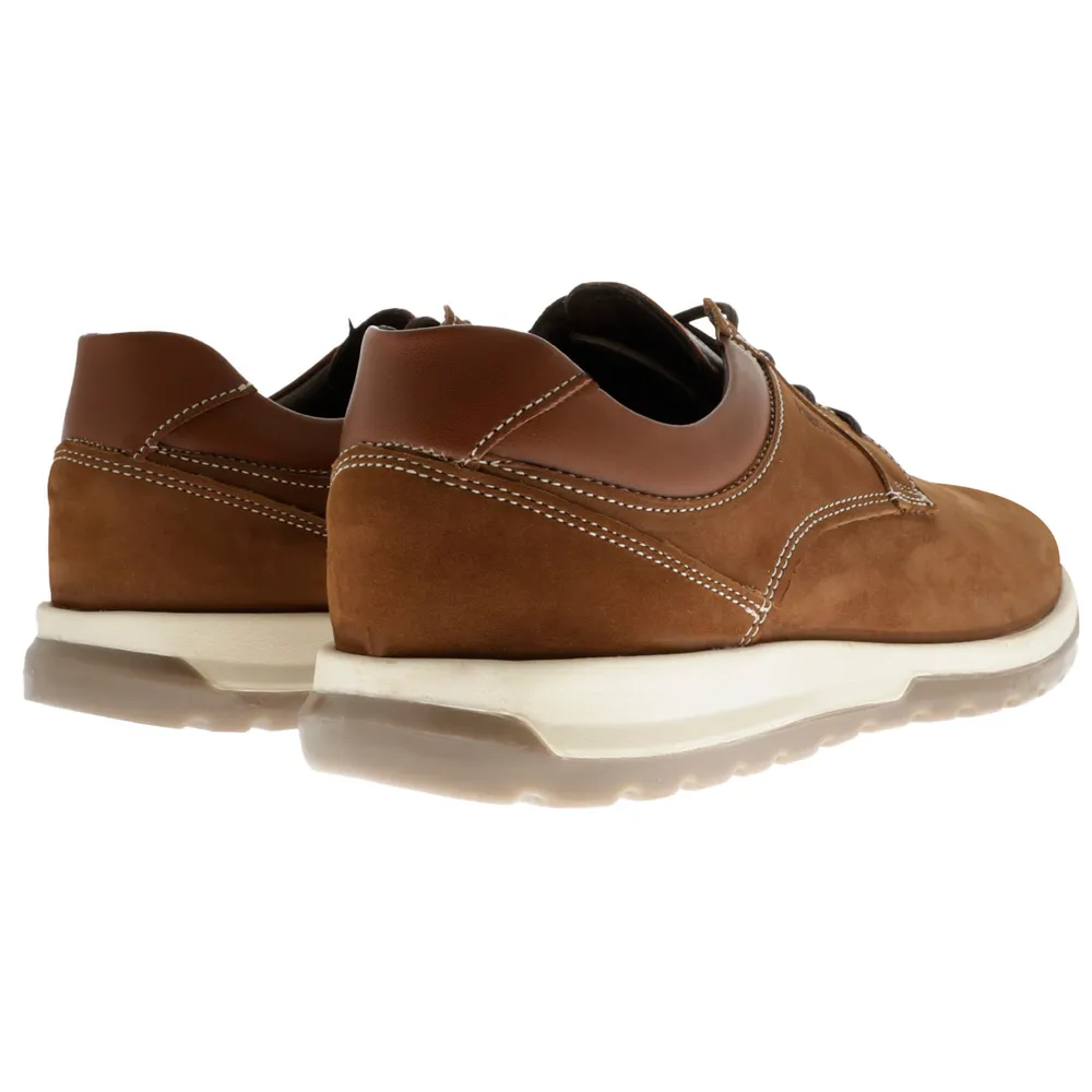 Zapatos color camel textura suave