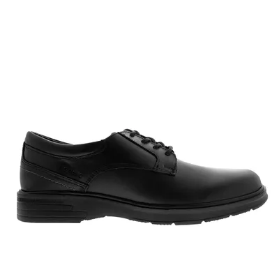 Zapatos color negro con agujetas