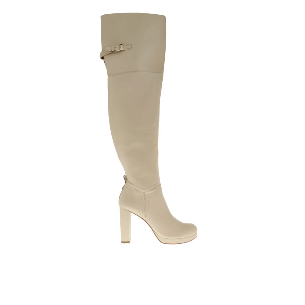 Maxi Botas Ruth color latte con hebilla