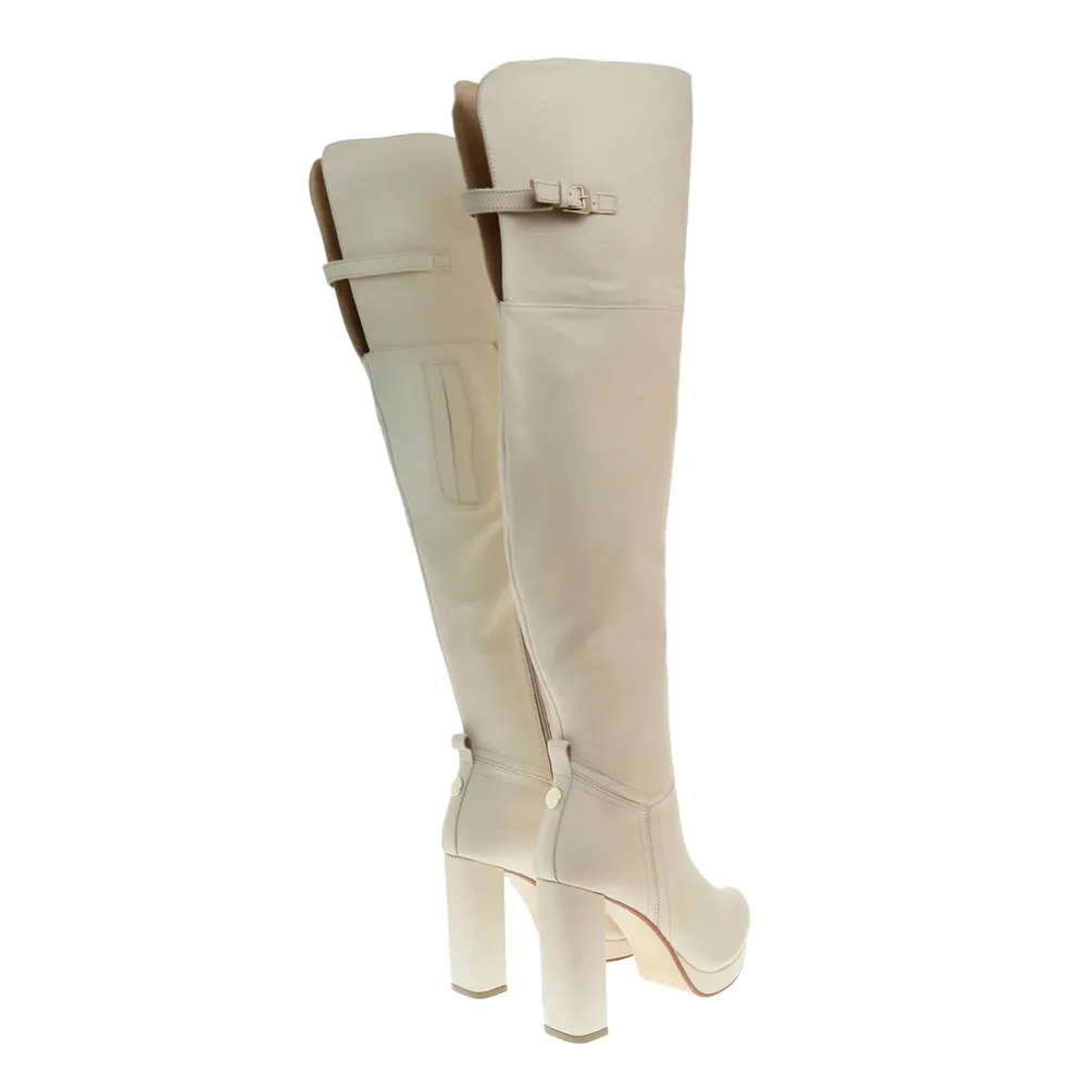 Maxi Botas Ruth color latte con hebilla