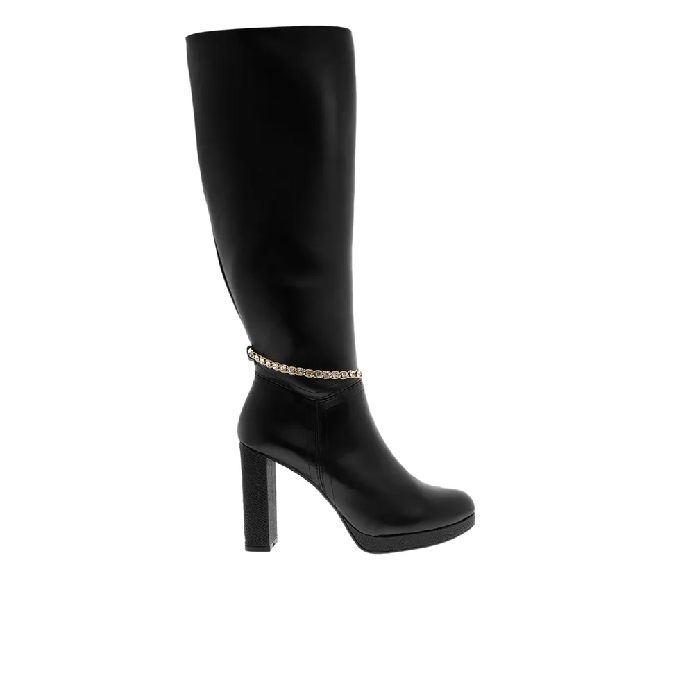 Botas Ruth color negro con cadena