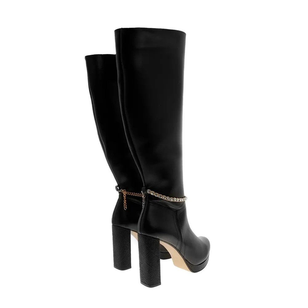 Botas Ruth color negro con cadena