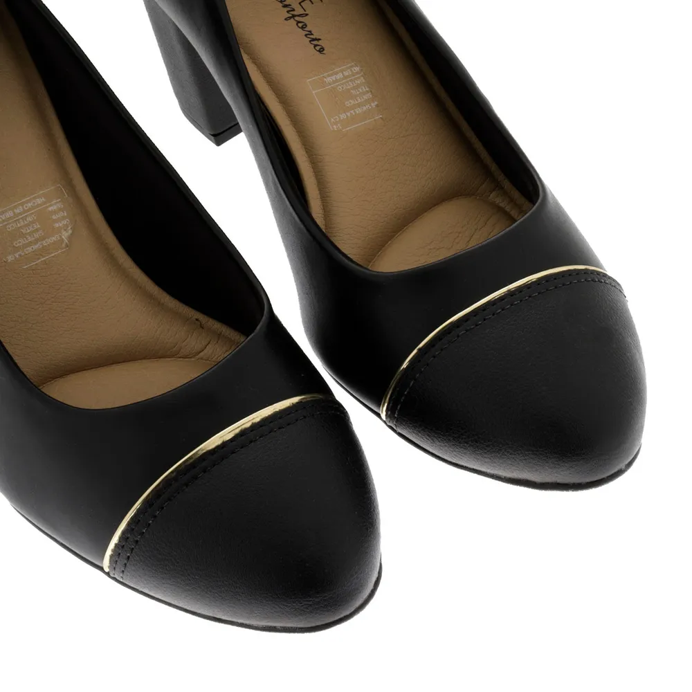 Zapatillas Ángela color negro tacón cuadrado y detalle dorado