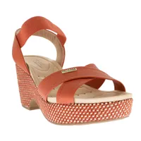 Sandalias Paulette color naranja con resorte y trenzado en suela