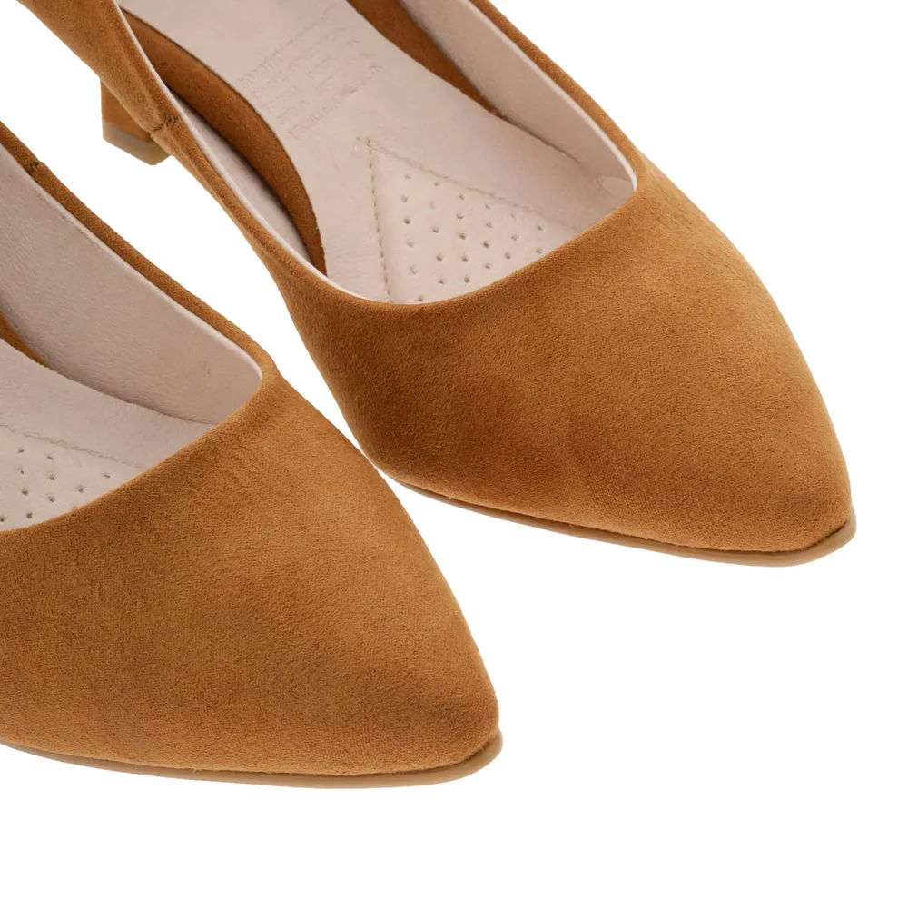 Zapatilla Maribel color camel