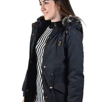 Chamarra tipo parka larga color negro para mujer