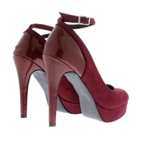 Zapatilla Pump Lesly color vino slingback