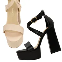 Sandalia Ariana Color Negro