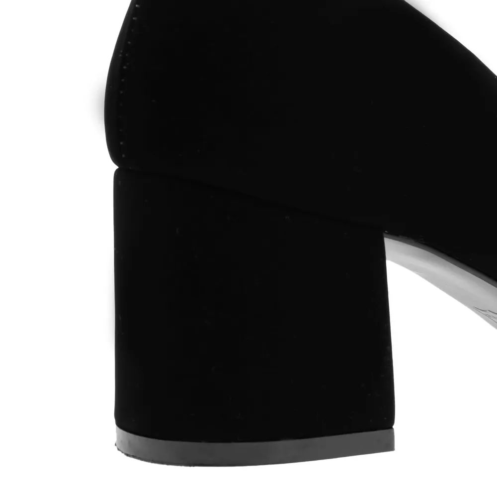 Zapatilla Maribel Color Negro