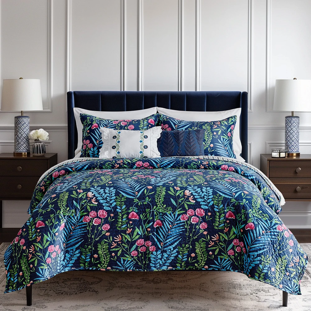 Audra Velvet Quilt Set