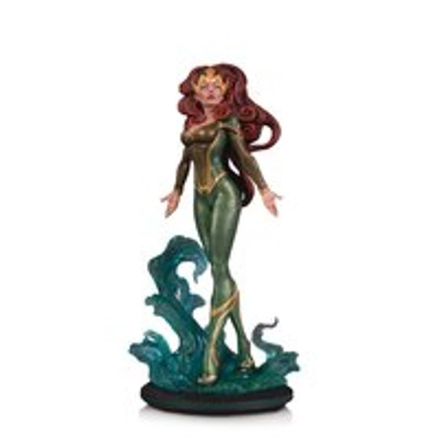 DC Cover Girls: Mera Statue by Joelle Jones