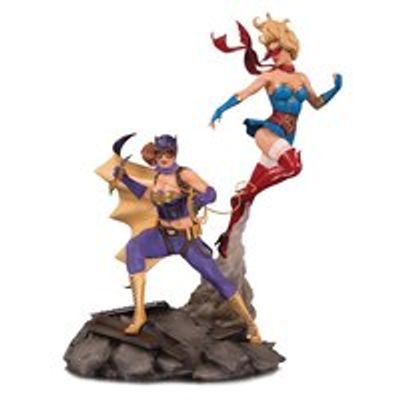 DC Bombshells: Batgirl & Supergirl - Celebration Statue