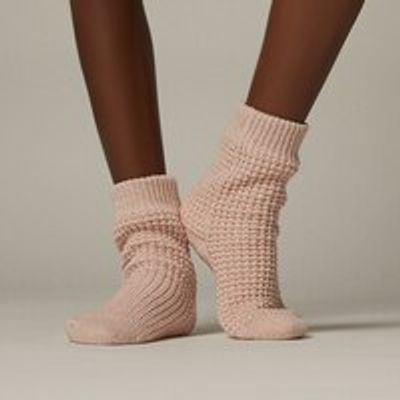 WAFFLE KNIT MID-RISE READING SOCKS BLUSH TWIST