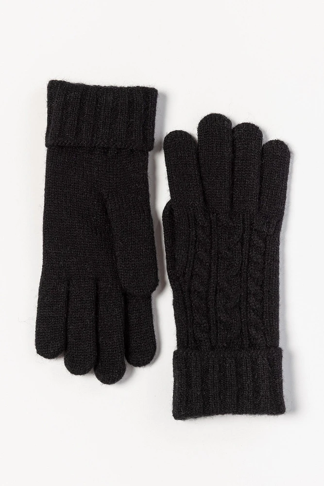 Cabled Glove with Cuff