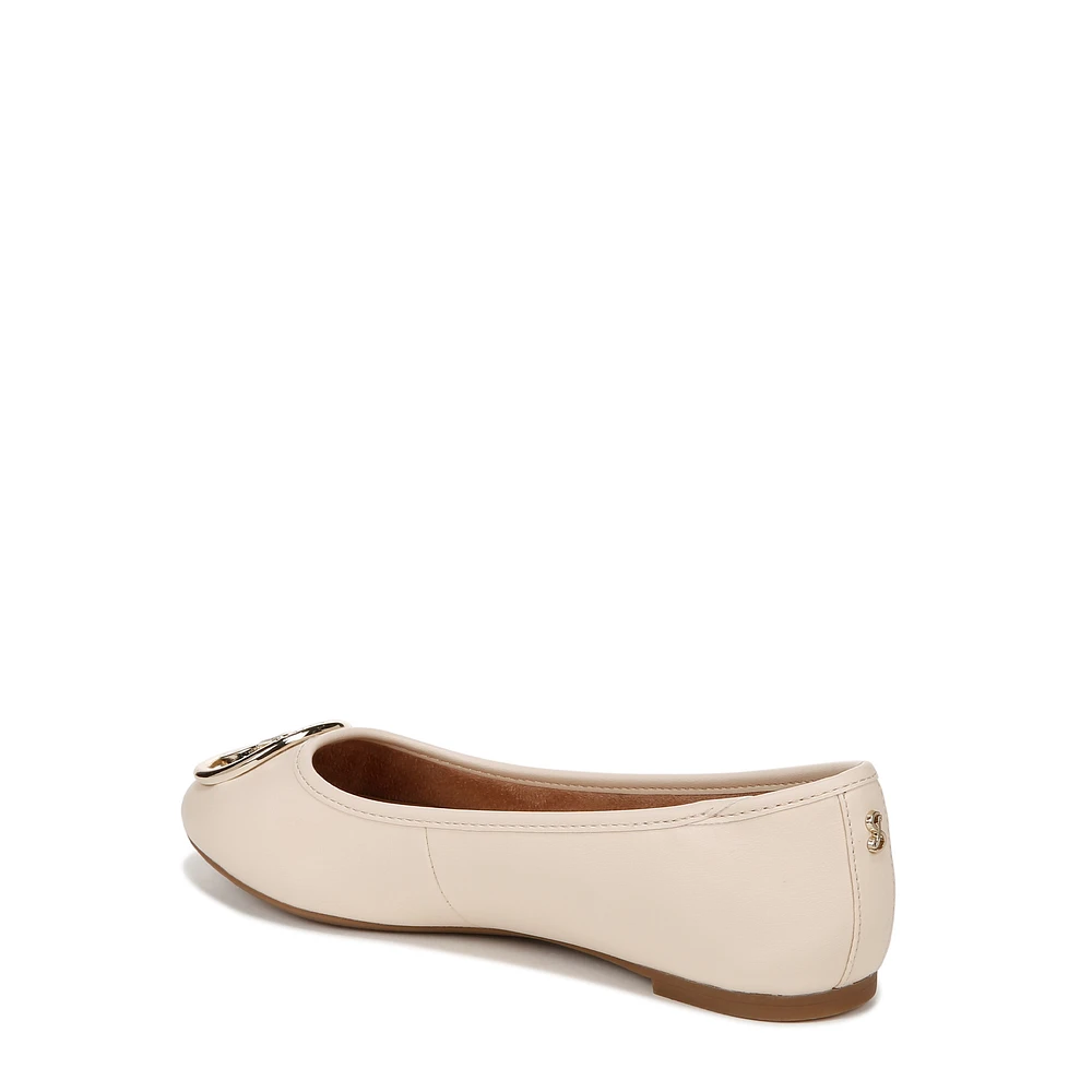 Women's Coy Flat