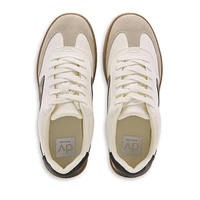 Women's Voyage Sneaker