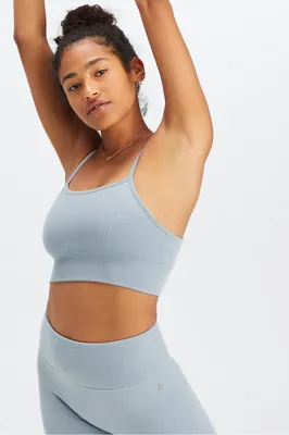 Smoothing Lace Plunge Bralette - Fabletics